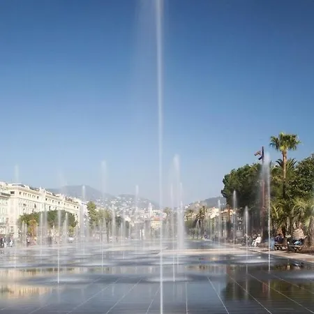 Apartamento Gilly 4 - Exceptional 2beds, Sea View, Modern,a/c, Old Town Niza