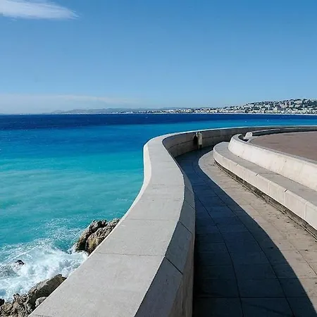 Gilly 4 - Exceptional 2beds, Sea View, Modern,a/c, Old Town ניס