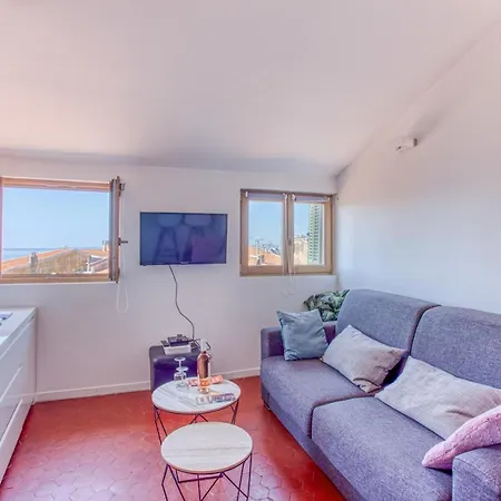 Gilly 4 - Exceptional 2beds, Sea View, Modern,a/c, Old Town דירה ניס